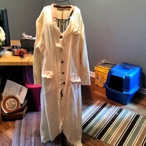 Mag Pearl white coat